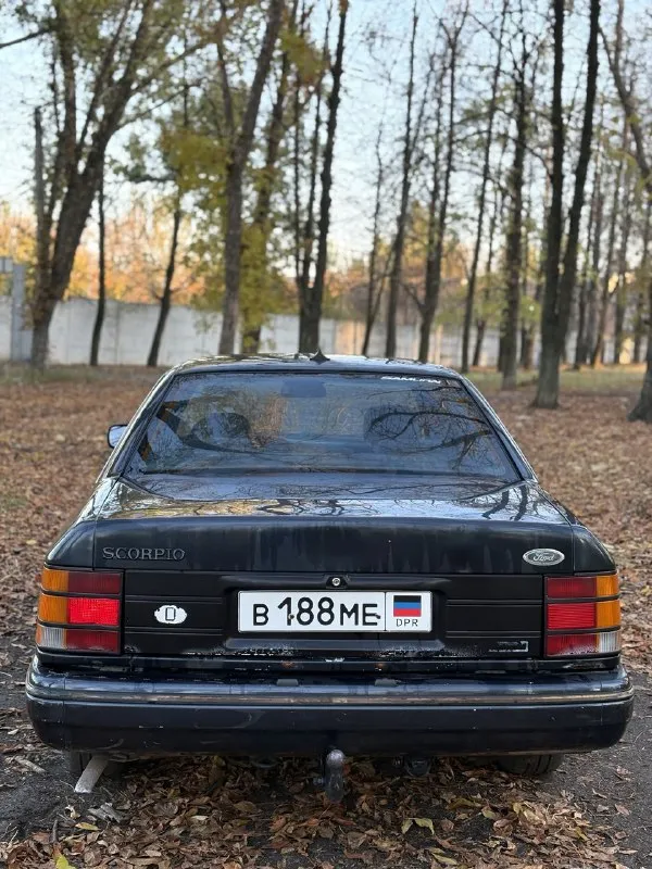 Продам ford scorpio 🔥 год выпуска:1992🔥 пробег, км:200.000 🔥 модификация:2.8 v6 мt 🔥 тип двигателя:бензин🔥 коробка передач :механика 🔥 привод:задний🔥 тип кузова : легковой седан🔥 koмплeктaция: comfort🔥 цвет:синий 🔥 в продаже старичек ford scorpio 2.8 v6 на заднем приводе. автомобиль на полном ходу и в хорошей комплектации. этот дракон на красивых титанах с хорошим комплектом резины. мотор заводится, работает хорошо, не троит, тяга смелая. кпп-все передачи включаются, без хрустов, ничего не выбивает. салон в нормальном состоянии для своих лет. ходовая очень мягкая, дорогу держит уверенно. по электрике всё в рабочем состоянии. так же имеется видео, по просьбе отправлю для более лучшего осмотра авто. готов к выезду в любой сервис по вашему желанию. многое могу не описать. при встречу всё расскажу и покажу. цена:129.999 тысяч возможен пригон по договоренности. возможен обмен. номер для связи:+79495752024,если не в сети (телеграмм или ватсап по этому же номеру) - фотография - 2