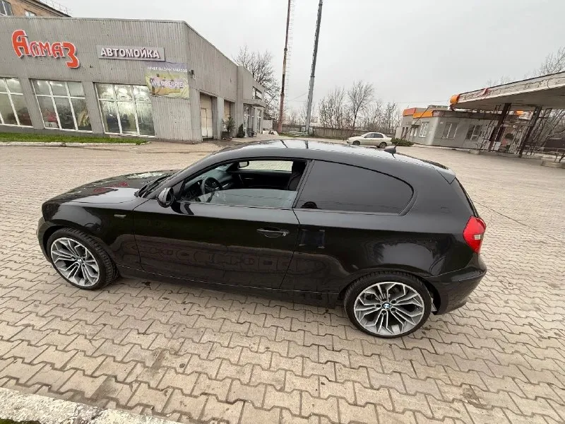 Продается bmw 116i. машина в идеальном состоянии. дополнительных вложений не требует. диски титановы... - фотография