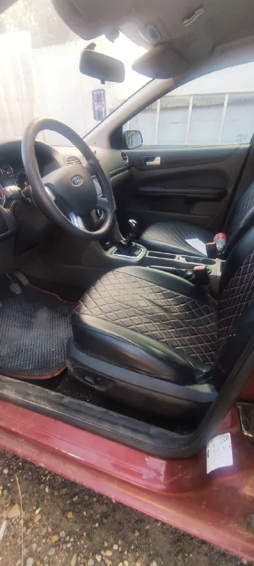 Продам ford фокус 2, 2007г, 2л, механика. состояние удовлетворительное, требуют внимания пороги. зимний пакет, подогрев зеркал, лобового, сидений. эл регулировка сидений. тел для связи 89298013849 юрий цена 350тр. 📞 звоните: +7(929)8013849 - фотография - 6