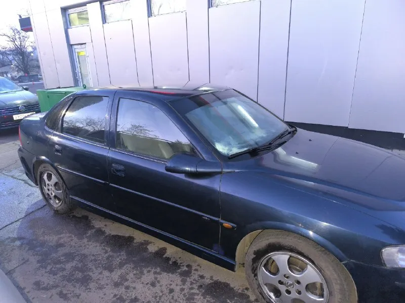 Цена 350.000₽+торг газ/бензин газ вписан в тех. паспорт opel vectra b 1999 год 1.8л пробег 218.000 км (родной) 2 владельца птс оригинал в хорошем состоянии. работает ровно, масло не берет. подвеска не стучит. кпп без хрустов, сцепление в порядке. по электрике все работает, ошибок нет. кузов ровный, без гнили и ржавчины, обработана в круг. салон чистый, кожаный. документы в порядке, переоформление без проблем. осмотр донецк +79496230879 📞 звоните: +7(949)6230879 - фотография - 4