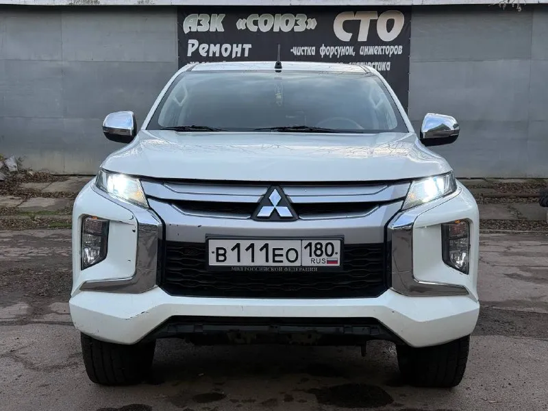 Продам mitsubishi l200 2021 год, дизель, пробег 95 000. учет местный. подробности по телефону: +7949... - фотография