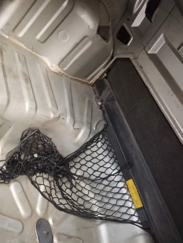 Renault символ 2008 г. 1.4 к4 в идеальном состоянии. не дымит не троих, месяц назад замена, грм помпа, масла, антифриз. кпп в идеальном состоянии, переключает плавно. подвеска в идеальная без единого стука. дно пороги в идеале, без дыр. кузов оцинкованный. резина зима лето. кондиционер климат, подогрев сидений, лобового, сидений зеркал. и многое другое. +79495957827 цена 330000 📲 tg: ольга. 📞 звоните: +7(949)5957827 - фотография - 8