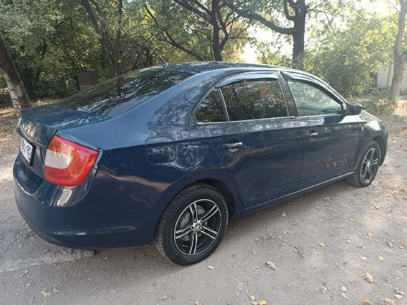 Продам!!! skoda рапид 2015 год "liftback" коробка механика пробег 210 тысяч вложение не требует, сел и поехал цена 750 тысяч учёт 180 регион номер:+79498556002 📲 tg: серёга 📞 звоните: +7(949)8556002 - фотография - 2