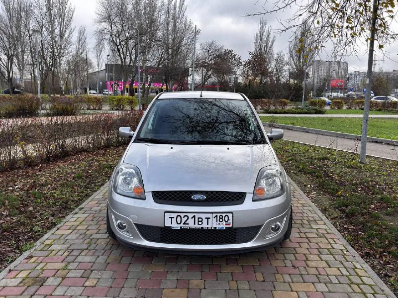 Продам ford fiesta год выпуска 2007 обьем двигателя 1.4 коробка автомат пробег 108 тысяч авто в отличном состояние приобретали в салоне в 2007 году один еденствиный хозяин в родном окрасе в дтп не участвовал автотека зеленая не каких вложений не требует готов на любые проверки цена 570 тысяч рублей все вопросы по телефону +79493569446 📲 tg: @aleks_333377 📞 звоните: +7(949)3569446 - фотография - 2