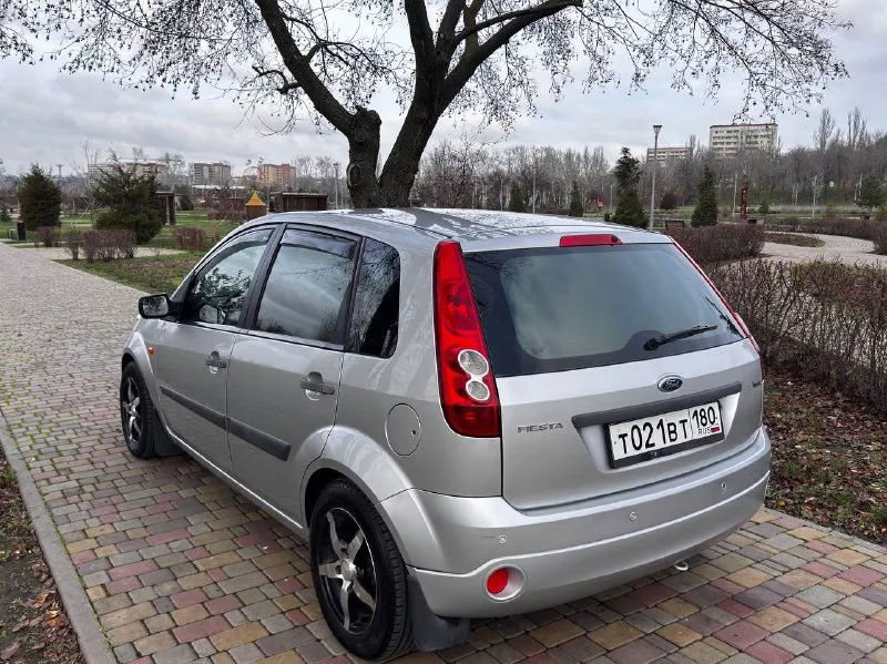 Продам ford fiesta год выпуска 2007 обьем двигателя 1.4 коробка автомат пробег 108 тысяч авто в отличном состояние приобретали в салоне в 2007 году один еденствиный хозяин в родном окрасе в дтп не участвовал автотека зеленая не каких вложений не требует готов на любые проверки цена 570 тысяч рублей все вопросы по телефону +79493569446 📲 tg: @aleks_333377 📞 звоните: +7(949)3569446 - фотография - 6