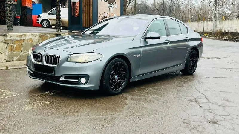 Bmw 520 d 2013 год 2,0 дизель пробег 212 тыс км ✅автотека зелень ✅полностью обслужена ✅салон в идеале ✅новые колеса ✅камера заднего вида ✅климат ✅подогревы состояние просто 🔥 цена 1,550,000 руб торг тел +7949 315 33 70 - фотография - 2