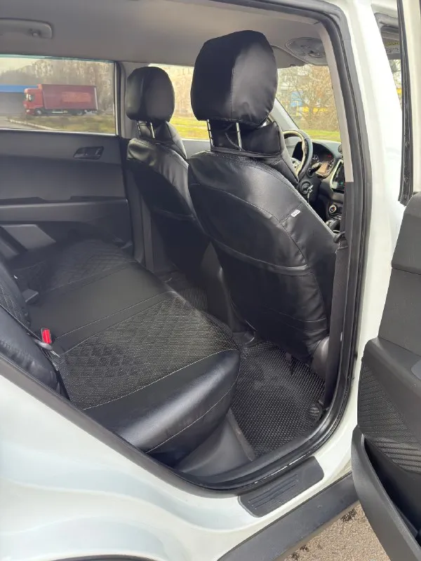 ☀️ продам ☀️ ✅ hyundai крета ✅ hyundai creta ✅ 2020год. ✅ 109 тысяч пробег ✅ двигатель 1,6. ✅ 6ст. ✅ передний привод. ✅ салон в отличном состоянии ✅ магнитола teyes cc3 2k( + регистратор teyes) ✅ светодиодные линзы vision tri-led ultimate(+ туманки) свет 🔥 ✅ новая зимняя шипованная резина. ✅ я второй владелец. 🔥 цена: 1.8🍋 🔥 г. шахтерск +79493147605 📞 звоните: +7(949)3147605 - фотография - 7