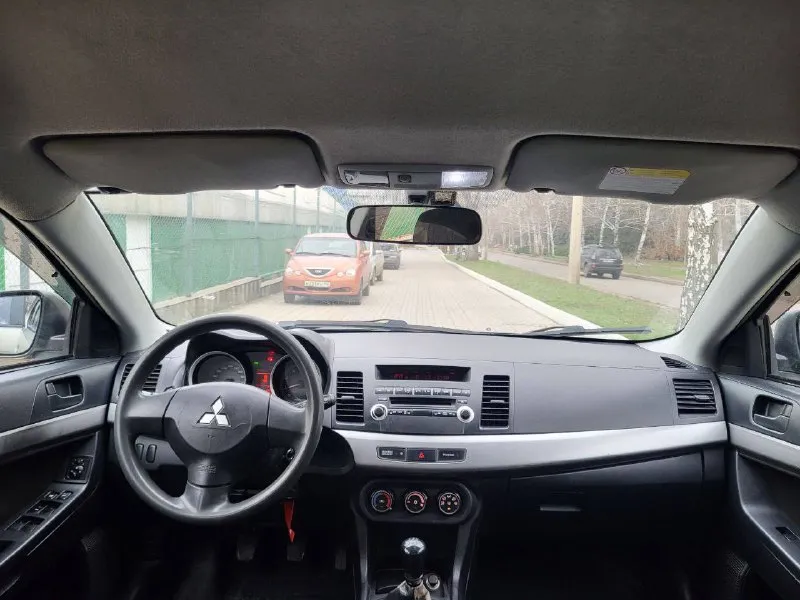 Продам авто mitsubisi lancer x ( mitsubishi лансер 10) цена: 550.000 руб пробег: 175.000 (родной пробег) год выпуска: 2008 год город: донецк номер: +7 949 458 98 51 ( telegram) автомобиль покупался в автосалоне донецка в 2008 году, не гнилой на полном ходу, обслуженная ходовая часть, двигатель работает идеально, коробка не хрусти не выбивает, автотека зеленая без дтп, 1 хозяин, птс оригинал, два ключа, два комплекта колёс, новые зимние колёса, масло не расходует, коробка идеальная, электрика вся рабочая. на остальные вопросы готов ответить по телефону. 📲 tg: kristina kris💞 📞 звоните: +7(949)4589851 - фотография - 7