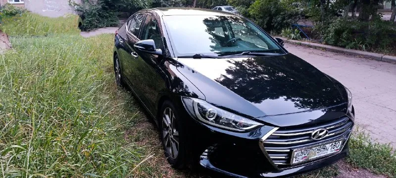 💵 цена: 1 600 000 торг уместен ‼️ 🏙 город: донецк 📍 🚘 марка / модель: hyundai elantra limited 🇺🇸 📅 год выпуска: 2016 🛞 пробег: 105000 км ⛽️ двигатель (тип, объем, мощность): бензин, 2.0, 150 л/с ⚙️ тип кпп: автомат 👨‍⚖️ владельцев в птс: 1 ⏳ срок владения: 3 года 📲 контактный телефон: +7 949 339 14 57 - фотография - 2