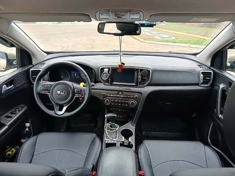 Продам kia sportage  2017год(декабрь месяц). Двигатель 2.0.передний привод. Коробка автомат.
Автомобиль в идеальном состоянии!двигатель, коробка, ходовая – всё в идеальном состоянии!салон не протертый, не прокуренный, не продавленый в отличном состоянии. Два ключа, камера заднего вида с парктроником, ксенон заводской, музыка infinite, датчик света, датчик дождя, мультируль, двухзонный климат-контроль, подогрев передних и задних сидений, подогрев руля, обогрев зеркал и стекол и т. Д. . Цена 1850000₽. Луганск ☎️+79592030014.
📞 Звоните: +7(959)2030014 - фотография - 10