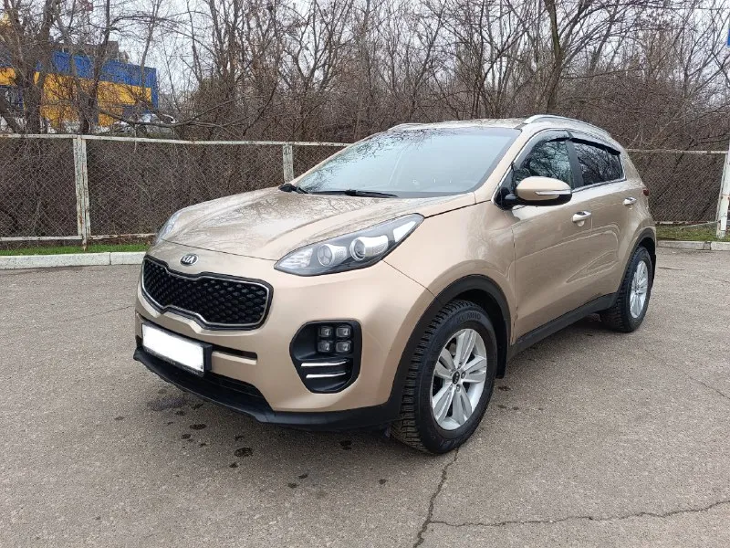 Продам kia sportage  2017год(декабрь месяц). Двигатель 2.0.передний привод. Коробка автомат.
Автомобиль в идеальном состоянии!двигатель, коробка, ходовая – всё в идеальном состоянии!салон не протертый, не прокуренный, не продавленый в отличном состоянии. Два ключа, камера заднего вида с парктроником, ксенон заводской, музыка infinite, датчик света, датчик дождя, мультируль, двухзонный климат-контроль, подогрев передних и задних сидений, подогрев руля, обогрев зеркал и стекол и т. Д. . Цена 1850000₽. Луганск ☎️+79592030014.
📞 Звоните: +7(959)2030014 - фотография - 3