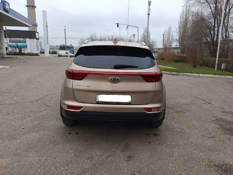 Продам kia sportage  2017год(декабрь месяц). Двигатель 2.0.передний привод. Коробка автомат.
Автомобиль в идеальном состоянии!двигатель, коробка, ходовая – всё в идеальном состоянии!салон не протертый, не прокуренный, не продавленый в отличном состоянии. Два ключа, камера заднего вида с парктроником, ксенон заводской, музыка infinite, датчик света, датчик дождя, мультируль, двухзонный климат-контроль, подогрев передних и задних сидений, подогрев руля, обогрев зеркал и стекол и т. Д. . Цена 1850000₽. Луганск ☎️+79592030014.
📞 Звоните: +7(959)2030014 - фотография - 5