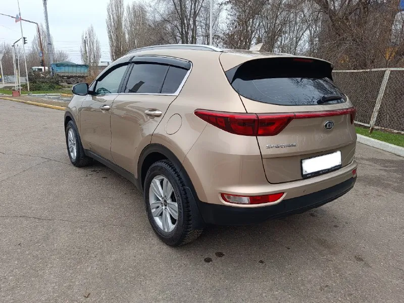 Продам kia sportage  2017год(декабрь месяц). Двигатель 2.0.передний привод. Коробка автомат.
Автомобиль в идеальном состоянии!двигатель, коробка, ходовая – всё в идеальном состоянии!салон не протертый, не прокуренный, не продавленый в отличном состоянии. Два ключа, камера заднего вида с парктроником, ксенон заводской, музыка infinite, датчик света, датчик дождя, мультируль, двухзонный климат-контроль, подогрев передних и задних сидений, подогрев руля, обогрев зеркал и стекол и т. Д. . Цена 1850000₽. Луганск ☎️+79592030014.
📞 Звоните: +7(959)2030014 - фотография - 6
