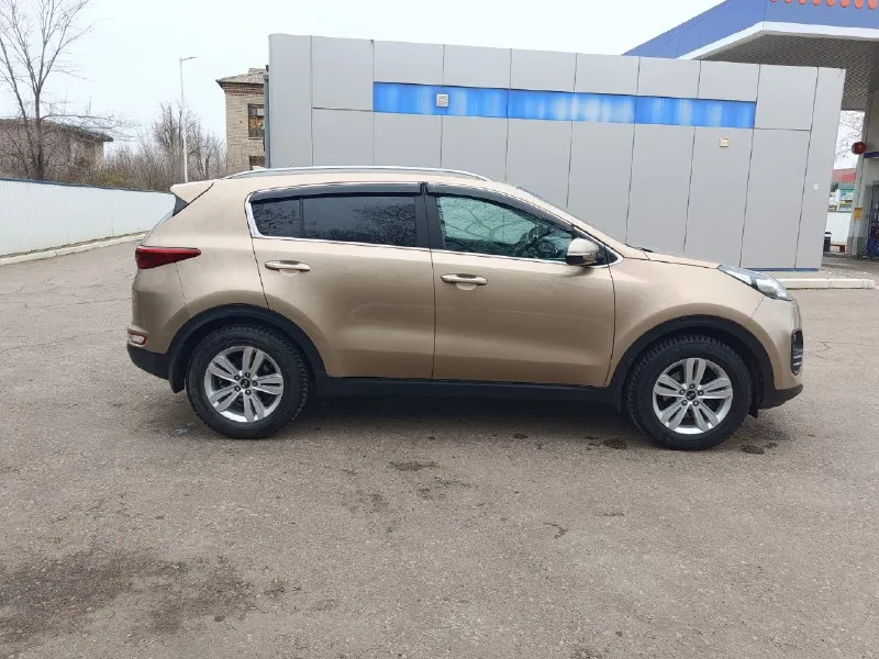 Продам kia sportage  2017год(декабрь месяц). Двигатель 2.0.передний привод. Коробка автомат.
Автомобиль в идеальном состоянии!двигатель, коробка, ходовая – всё в идеальном состоянии!салон не протертый, не прокуренный, не продавленый в отличном состоянии. Два ключа, камера заднего вида с парктроником, ксенон заводской, музыка infinite, датчик света, датчик дождя, мультируль, двухзонный климат-контроль, подогрев передних и задних сидений, подогрев руля, обогрев зеркал и стекол и т. Д. . Цена 1850000₽. Луганск ☎️+79592030014.
📞 Звоните: +7(959)2030014 - фотография - 7