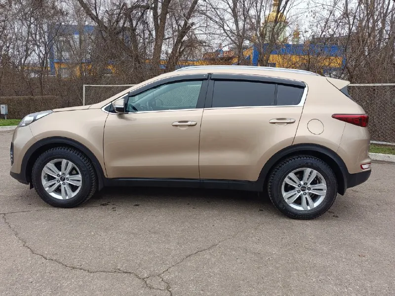 Продам kia sportage  2017год(декабрь месяц). Двигатель 2.0.передний привод. Коробка автомат.
Автомобиль в идеальном состоянии!двигатель, коробка, ходовая – всё в идеальном состоянии!салон не протертый, не прокуренный, не продавленый в отличном состоянии. Два ключа, камера заднего вида с парктроником, ксенон заводской, музыка infinite, датчик света, датчик дождя, мультируль, двухзонный климат-контроль, подогрев передних и задних сидений, подогрев руля, обогрев зеркал и стекол и т. Д. . Цена 1850000₽. Луганск ☎️+79592030014.
📞 Звоните: +7(959)2030014 - фотография - 8