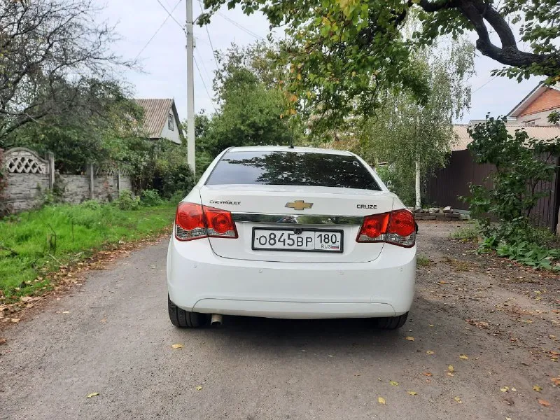 Продам шевроле круз год 2012 мотор 1,6 корбка автомат машина в очень хорошем состоянии. пробег 189000 цена 750000₽ торг тел +79493746506 - фотография - 4