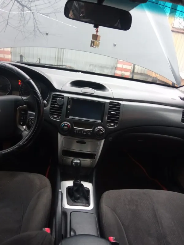 Продам kia манжентис 2007 г, объем 2.0 л, пробег 260000
Коробка механика - 5 ст. , передний привод. Один единственный хозяин, климат, сигнализация с обратной связью, доводчики стекол, газ - евро 4, зарегистрирован, балон под запаску - 50 л. Осмотр макеевка, червоногвардейский район, цена - 550000 рублей, торг у капота.
Телефон +7949 340 22 02
📞 Звоните: +7(949)3402202 - фотография - 4