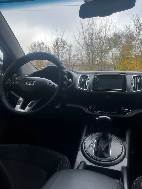Продам kia sportage 2011г, двигатель 2.0.. Пробег 177.584км. Двигатель работает отлично, не стучит, не дизилит, капиталился на 110.000км! Все заказ наряды есть! Обслуживался каждые 8.000км, масло заливается качественное. Хорошая комплектация: двух зонный климат контроль, подогрев все сидений, эл. Стекло пакет, парктроники, мульти руль, эл. Стекло зеркала с складыванием. Цена 1.240.000. Луганск. +79591258126
📞 Звоните: +7(959)1258126 - фотография - 6