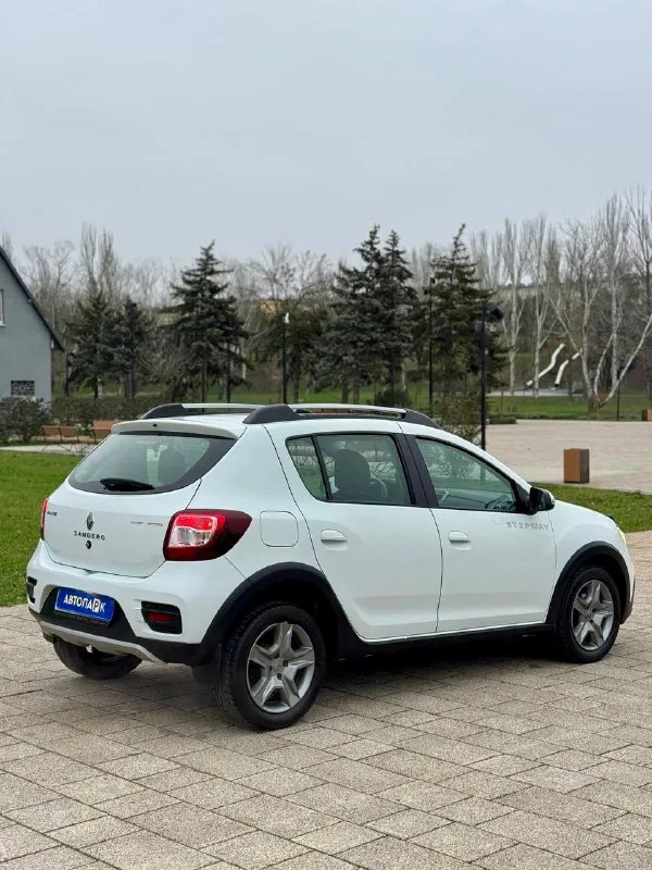 🇫🇷 renault sandero stepway 💰цена: 1 070 000р. 🏢город: мариуполь 📅год выпуска: 2019 🧾пробег: 124 620 км. ⚙️двигатель: 1.6 16v. ⛽топливо: бензин ⚙️кпп: механика 📞 телефон: +7-989-263-55-56 +7-949-551-91-52 +7-949-727-41-51 💾 описани. .. ="background-image:url('//telegram. org/img/emoji/40/e29c85.png')">✅ рестайлинг. ✅ отличное состояние. ✅ техническая часть на 5+. ✅ оцинкованный кузов. 🚙 двигатель h4m 1.6 16v. очень резвый и надежный. ходовая без посторонних звуков, мягкая, высокий клиренс. ❄️ климат-контроль, гур, abs, 2 airbag, подогрев сидений, птф, круиз-контроль, кожаный мультируль, 4 стеклоподъемника, хорошая зимняя резина. улица шевченко 2️⃣6️⃣9️⃣ 🏦 возможна продажа в кредит по двум документам. - фотография - 4