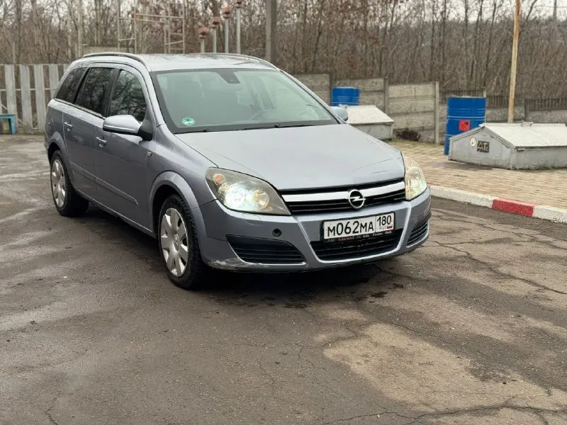 Опель астра 2005 год мотор 1.9 дизель пробег 211000 механика 6 ступка авто без дтп в хорошем состоян... - фотография