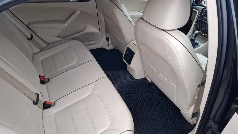 Volkswagen passat se. год 2016. пробег 155тыс. км. цена 2.100. +79493437101. двс 1.8tsi. 7-ми ступенчатый (aisin). климат контроль. круиз контроль. монитор с камерой заднего вида. предупреждение о помехе. люк. кожаный салон с подогревом сидений. цепь и все остальное в допуске. безопасность и стекла родные. на все вопросы отвечу по +79493437101 он же телегр. 📞 звоните: +7(949)3437101 - фотография - 5