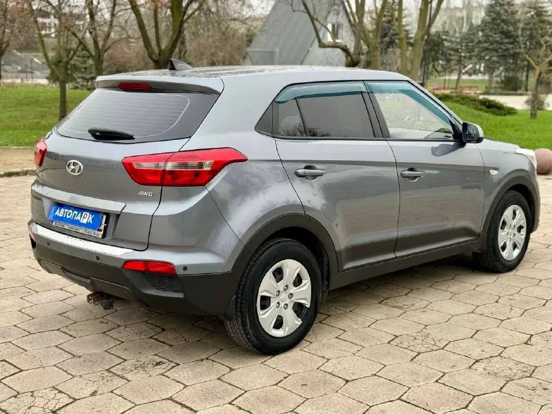 🚙 hyundai creta 💰цена: 1 550 000р 🏢город: мариуполь 📅год выпуска: 2017 🧾пробег: 151 800 км. ⚙️двигатель: 1.6 ⛽топливо: бензин ⚙️кпп: механика 6ст. 📞 телефон: +7-949-727-41-51 +7-949-551-91-52 +7-989-263-55-56 💾 описание: - фотография - 4