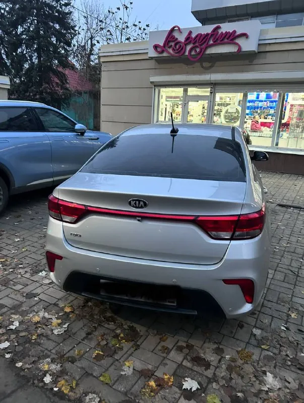 Kia rio
Год выпуска 2017 год
Коробка автомат, 6-ти ступенчатая
# 1,6
Пробег 73 тыс. Км
Машина в отличном состоянии, новый жк дисплей на андроиде, с навигатором. Машина обслужена полностью, вложений не требует никаких, двигатель работает отлично, коробка отлично, по ходовке ни одного постороннего звука. Макеевка
Цена: 1,4 млн. ₽.
📞 +7(949)3846069
📞 Звоните: +7(949)3846069 - фотография - 2