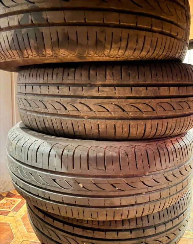 Hyundai solaris 1.6 самый надёжный и самый практичный мотор в связки с механикой!) в идеальном состоянии без вложений! самая максимальная комплектация! два комплекта шин ( зима и лето) без дтп! родной пробег 180.000! идеальном состоянии! не такси! салон как новый! самая максимальная коллекция! цена 900.000 торг! звоните +7 (949) 126-72-83 звоните +7 (949) 449-59-51 есть тг) 📞 звоните: +7(949)1267283 - фотография - 8