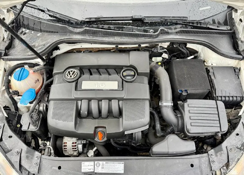 🇩🇪volkswagen golf vl 💰цена: 820 000р 🏢город: мариуполь 📅год выпуска: 2011 🧾пробег: 154 339км. ⚙️двигатель: 1.6 ⛽топливо: бензин ⚙️кпп: механика 📞 телефон: +7-989-263-55-56 +7-949-727-41-51 +7-949-551-91-52 💾 описание: volkswagen golf vi — легендарный городской хэтчбек не оставит вас без впечатлений и внимания на дорогах. ✅ 1 владелец, птс оригинал ✅ надёжный двигатель bse ✅ оригинальный пробег ✅ южная эксплуатация ✅ техническая часть на 5+ ✅ кузов и лакокрасочное покрытие без дефектов и коррозии отличная комплектация: полный электропакет, климат контроль, подогрев сидений, два комплекта ключей. новая резина. улица шевченко 269 - фотография - 7