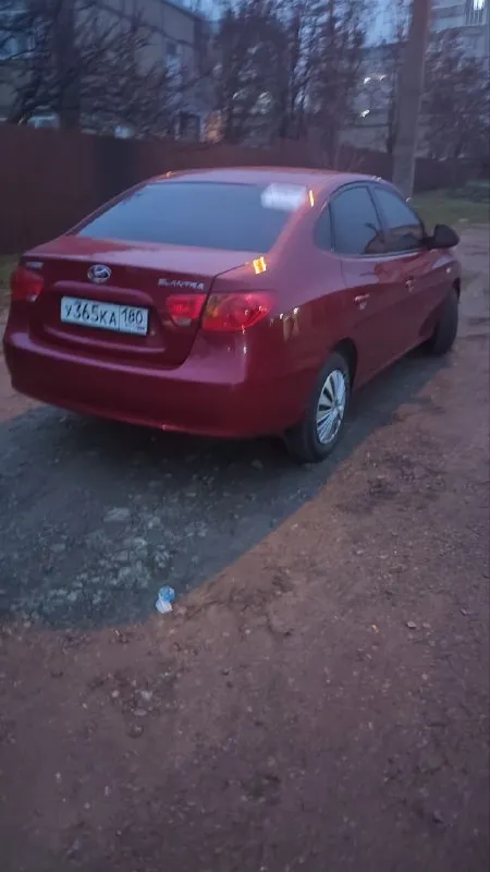 Продам хундай элантра 2008 года на автомате, мотор 1.6 мощность 122 л силлы, с жирной комплектации, 180 учёт, резина зимняя и летняя, донецк +79495325914, цена 830 рублей - фотография - 4