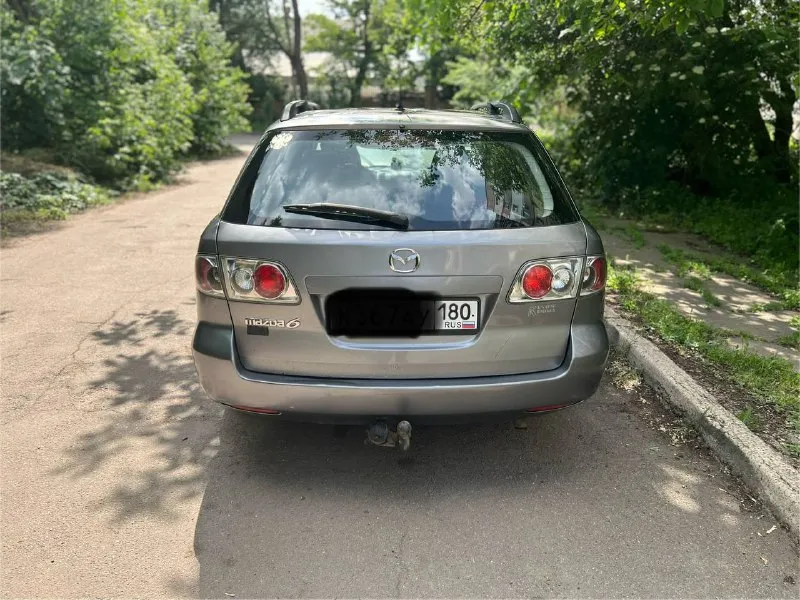 Продам авто, mazda 6 gg, универсал. 2003 года. 1.8 бензин на механической коробке передач. я собственник. технически авто на 4. заменена полностью вся задняя подвеска и тормозная система в круг, перед тоже перебран ( могу по запросу предоставить, всё что делалось по машине ) по кузову есть жизненные моменты, машинка в годах. ездит каждый день, все интересующие вопросы по телефону. комплектация :обогрев сидений, электро зеркала, 4 эсп, гур, abs, климат( кондиционер), регулировка руля по высоте, мульти руль, бортовой компьютер, центральный замок, подушки безопасности ( все на месте ), эва коврики, запаска на зимней резине ( липучка), есть еще комплект дисков на неё с резиной на докат, отдам вместе с машиной. сейчас машина на новой зиме ( шипы ). цена 380т₽, не ждите чуда, машине 22 года. торг при осмотре авто. возможно рассмотреть обмен в обе стороны. дополнительное фото и видео могу скинуть по просьбе. просмотр до 📲 tg: denis ivanov 📞 звоните: +7(949)3524173 - фотография - 6