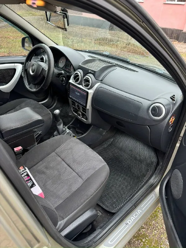 Продам авто dacia logan, 2009г. в. объём двигателя 1.6.кондиционер работает авто в полной комплектация евро 4 пробег 220тыс. км. семиместный вариант, двигатель, коробка, ходовая часть всё хорошо. кузов в отличном состоянии, гнили нет. 2 ключа, по технике много чего сделано. 2х сторонняя сигнализация, хорошая магнитола. два комплекта новых колес, на дисках. авто без вложений, салон хороший. переоформить без проблем, будете первым собственником по птс кому нужна живая машина приезжайте цена 650 тыс рублей находится в макеевке +7 (949) 094-90-02 📞 звоните: +7(949)0949002 - фотография - 6