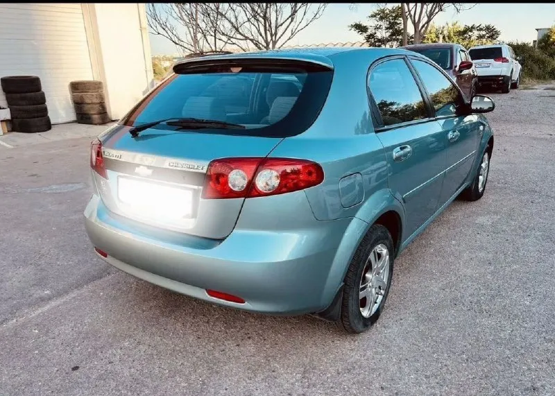 Собственник шевроле лачетти куплена в 2012 году авто в отличном состоянии гаражное хранение комплектация abs кондиционер рабочий зпрален полностью обслужена гаражное хранение +79490911296 - фотография - 3