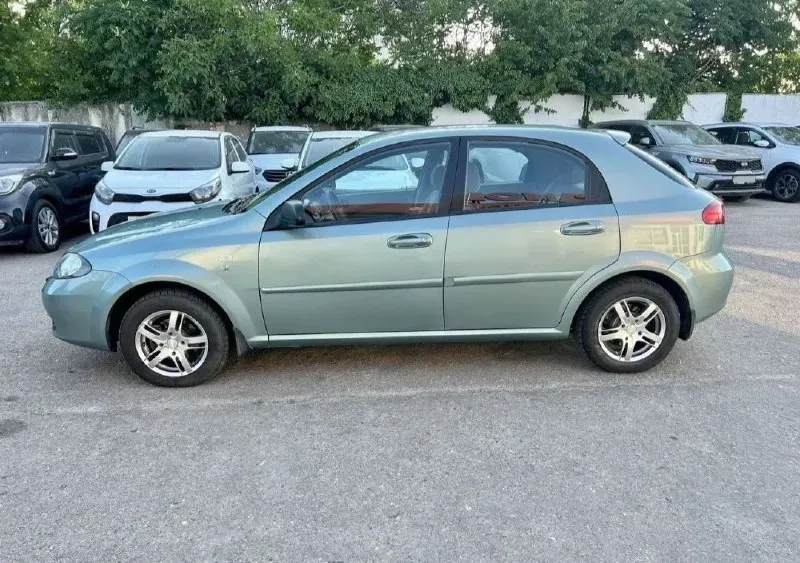 Собственник chevrolet лачетти куплена в 2012 году авто в отличном состоянии гаражное хранение комплектация abs кондиционер рабочий зпрален полностью обслужена гаражное хранение +79490911296 📞 звоните: +7(949)0911296 - фотография - 3