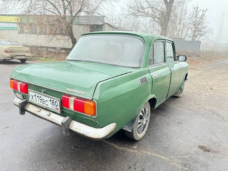 💶 цена: 68000₽ 📮 город: донецк 🚘 марка / модель: азлк 2140 📅 год выпуска: 1988 📊 пробег: - ⛽ двигатель (тип, объем, мощность): 1500, 75 л. с. ✅ vin код: - 🔧 тип кпп: механика 👨‍⚖ владельцев в птс: 1 📝 описание: продам азлк 2140, на хорошем ходу, состояние кузова видно на фото, днище, лонжероны и стаканы целые, двигатель и коробка работают отлично, по ходовой все хорошо, по электрике все работает, стоит электронное зажигание, новый стартер, карбюратор от жигулей, музыка, по документам на местном временном учёте 180, продажа по техпаспорту ☎ контактный телефон: 79498470595 📲 tg: серега 📞 звоните: +7(949)8470595 - фотография - 6