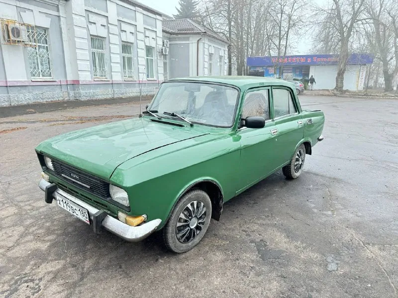 💶 цена: 68000₽ 📮 город: донецк 🚘 марка / модель: азлк 2140 📅 год выпуска: 1988 📊 пробег: - ⛽ двигатель (тип, объем, мощность): 1500, 75 л. с. ✅ vin код: - 🔧 тип кпп: механика 👨‍⚖ владельцев в птс: 1 📝 описание: продам азлк 2140, на хорошем ходу, состояние кузова видно на фото, днище, лонжероны и стаканы целые, двигатель и коробка работают отлично, по ходовой все хорошо, по электрике все работает, стоит электронное зажигание, новый стартер, карбюратор от жигулей, музыка, по документам на местном временном учёте 180, продажа по техпаспорту ☎ контактный телефон: 79498470595 📲 tg: серега 📞 звоните: +7(949)8470595 - фотография - 8