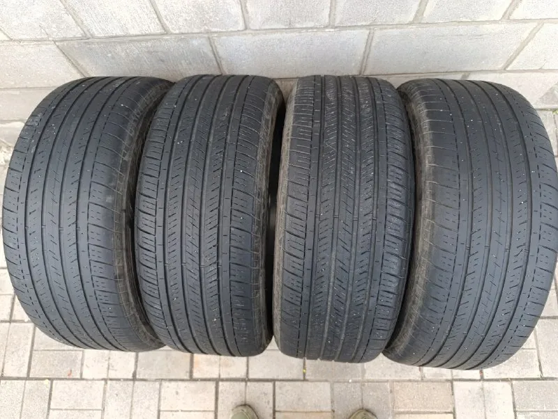 Продам: 1-2 комплект зимней резины 205/55/16 на докат. цена 3500₽. 3-4 комплект летней резины 215/50/17 на сезон смело. цена 5000₽. 5-6 комплект резины 255/50/20 состояние на фото. цена 18000₽. 7-8 комплект дисков и резины на уаз. пара новая, пара с пробегом 1500 км. цена за всё 55000₽ с торгом. 9-10 3 покрышки 225/45/18 в нормальном состоянии. цена 8500₽. всё находится в донецке. +79493045858. 📞 звоните: +7(949)3045858 - фотография - 5