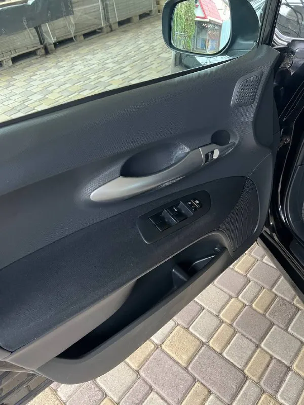 Продам toyota auris 2007 г в супер состоянии 🍭 1.6 коробка -автомат(не робот) пробег 170 привод-передний газ-бензин (газ вписан ) евро 4 машина местная не пригон👍 в машине есть все для комфортной езды -4 стеклоподъемника, климат, обогрев руля, сидений, лобового. центральный замок, линзы, 2 ключа!машина очень мягкая, без посторонних звуков и звуков!делать ничего не нужно!!!💯 ☎️+79494162204(донецк/макеевка) ‼️цена770₽🎁 📲 tg: @genyaaaaa 📞 звоните: +7(949)4162204 - фотография - 7