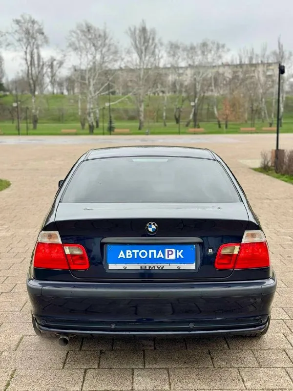🇩🇪bmw 3 е46 💰цена: 550 000р 🏢город: мариуполь 📅год выпуска: 1998 🧾пробег: 345 662 км. ⚙️двигатель: 1.9 ⛽топливо: бензин ⚙️кпп: механика 📞 телефон: +7-949-727-41-51 +7-989-263-55-56 +7-949-551-91-52 💾 описание: ✔️ местный, не пригнанный автомобиль, уже на 180-ом регионе. ✔️ легендарная тройка в хорошем состоянии на полном ходу. комплектация с люком. кузов ровный, не гнилой, преимущественно в родной краске, без дтп, внимание на дороге обеспеченно. ✔️ двигатель в отличном состоянии, не дымит, масло не ест. мкпп переключает все передачи в штатном режиме. ходовая без посторонних звуков, вложений не требует. хорошая резина. в общем довезёт куда угодно) улица шевченко 269 - фотография - 5
