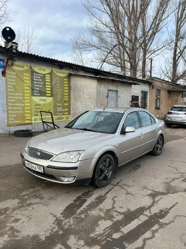 Продам ford mondeo 2.0 (150лс), механика год 2005 пробег 240к комплектация chia: климат подогрев лоб... - фотография