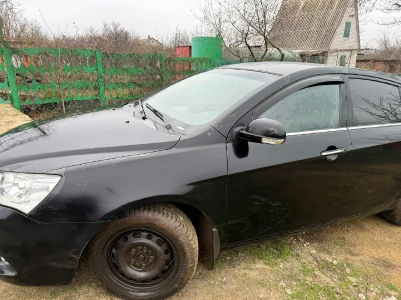 Geely emgrand 7 rv 2013г, куплена в салоне в 2014, 1.5 l, газ/бензин. пробег 40 000тыс. машина в хор... - фотография