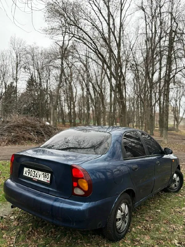 Продам ланос шеснарь 200000 руб едет очень хорошо ходовая в порядки менялась, колеса зимка шипованные комплект гур кондей 2 подушки безопасности стеклоподъемники обогрев заднего стекла музыка электроригулер фар, газ в писан нужно подключить, есть моменты по кузову торг +79498515491 обмен доки в полном порядки, центральный замок 📞 звоните: +7(949)8515491 - фотография - 5