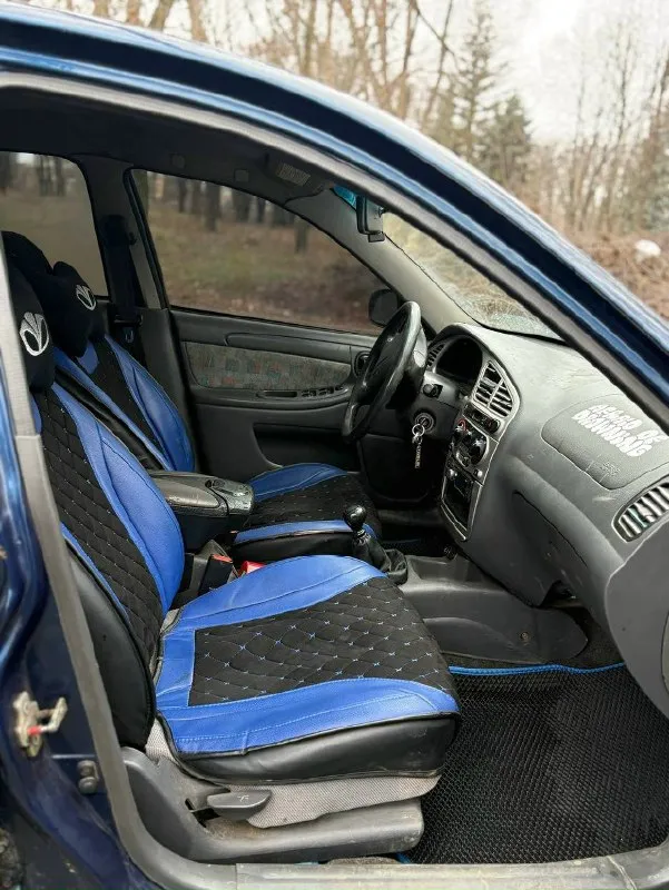 Продам ланос шеснарь 200000 руб едет очень хорошо ходовая в порядки менялась, колеса зимка шипованные комплект гур кондей 2 подушки безопасности стеклоподъемники обогрев заднего стекла музыка электроригулер фар, газ в писан нужно подключить, есть моменты по кузову торг +79498515491 обмен доки в полном порядки, центральный замок 📞 звоните: +7(949)8515491 - фотография - 6