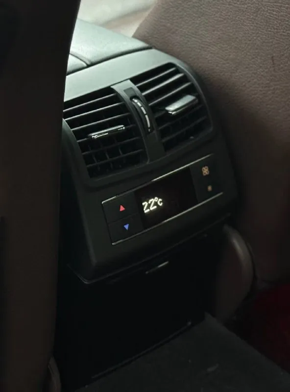 Mercedes e350 w212 2009г mотор 3.5 v6 272л. с, коробка автомат 7g-tronic очень богатая комплектация avantgarde полностью обслужена. новая зимняя резина цена 1.550.000 торг донецк +79495138344 📲 tg: @archi_066 📞 звоните: +7(949)5138344 - фотография - 10