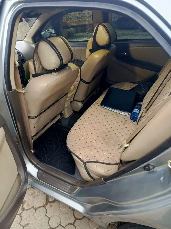 Продам geely mk 1.6 бензин/газ(таблетка) 2008 года, пробег 75000. 2 владельца, у первого хозяина приобреталась на пробеге 10000км. в основном трассовая эксплуатация. коробка переключает плавно, мотор надежный, неприхотливый, работает хорошо. в обслуживании недорогой авто. на r15 дисках. комплектация : кожанный салон кондиционер ( заправлен работает отлично ) люк(работает в двух положениях) 4 автоматических электростеклоподъемника с доводчиками 2din android магнитола teyes. дорогая линзованная билэд оптика автомобиль юридически чист, на рф учёте вы будете первым владельцем. цена 420000рублей город горловка 📲 tg: @gorlovskyy95 📞 +79493669137 📲 tg: @gorlovskyy 📞 звоните: +7(949)3669137 - фотография - 10