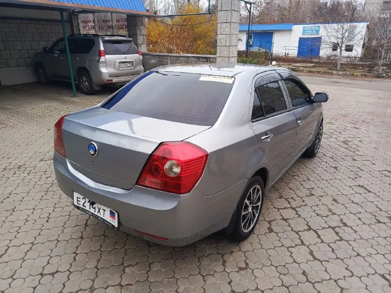 Продам geely mk 1.6 бензин/газ(таблетка) 2008 года, пробег 75000. 2 владельца, у первого хозяина приобреталась на пробеге 10000км. в основном трассовая эксплуатация. коробка переключает плавно, мотор надежный, неприхотливый, работает хорошо. в обслуживании недорогой авто. на r15 дисках. комплектация : кожанный салон кондиционер ( заправлен работает отлично ) люк(работает в двух положениях) 4 автоматических электростеклоподъемника с доводчиками 2din android магнитола teyes. дорогая линзованная билэд оптика автомобиль юридически чист, на рф учёте вы будете первым владельцем. цена 420000рублей город горловка 📲 tg: @gorlovskyy95 📞 +79493669137 📲 tg: @gorlovskyy 📞 звоните: +7(949)3669137 - фотография - 6