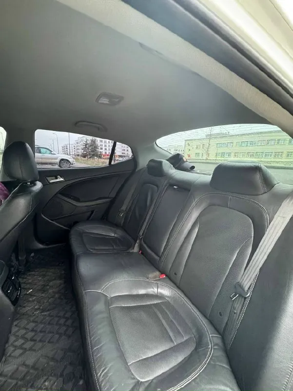 📌📌📌 Продам kia k5 (optima) 10.2013 года выпуска. 🚘 автомобиль чистый кореец 🔥 ( не америка❗️, не грузия❗️) авто без дтп, в такси не была. Автомобиль в очень хорошем состоянии, полностью обслужен, вложений никаких не требует, обслуживалась всегда своевременно. 🚀 двигатель атмосферный 2.0 бензин + гибрид, масло не расходует, от замены до замены, в отличном состоянии, очень экономичное авто. Родной пробег 211.000 🧨 (родной). По гибриду, коробке, ходовке никаких вопросов нет. Коробка-обычный гидротрансформатор без пинков, рывков, толчков и так далее. 🛞 кузов в родной краске, есть два вторичных окраса. Цвет белый перламутр, очень красиво выглядит. Стекла абсолютно все родные, включая лобовое. 💥 очень хорошая комплектация: 🎁 -двойной климат контроль -кондиционер(заправлен летом 2024г) -полный электропривод сидений -подогрев сидений -вентиляция сидений -подогрев руля -без ключевой доступ -электро складывание зеркал+подогрев -кожаные сиденья с перфорацией -кожаный мультируль -кр
📞 Звоните: +7(949)5318485 - фотография - 8