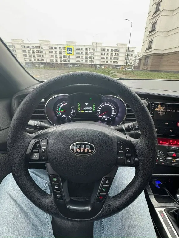 📌📌📌 Продам kia k5 (optima) 10.2013 года выпуска. 🚘 автомобиль чистый кореец 🔥 ( не америка❗️, не грузия❗️) авто без дтп, в такси не была. Автомобиль в очень хорошем состоянии, полностью обслужен, вложений никаких не требует, обслуживалась всегда своевременно. 🚀 двигатель атмосферный 2.0 бензин + гибрид, масло не расходует, от замены до замены, в отличном состоянии, очень экономичное авто. Родной пробег 211.000 🧨 (родной). По гибриду, коробке, ходовке никаких вопросов нет. Коробка-обычный гидротрансформатор без пинков, рывков, толчков и так далее. 🛞 кузов в родной краске, есть два вторичных окраса. Цвет белый перламутр, очень красиво выглядит. Стекла абсолютно все родные, включая лобовое. 💥 очень хорошая комплектация: 🎁 -двойной климат контроль -кондиционер(заправлен летом 2024г) -полный электропривод сидений -подогрев сидений -вентиляция сидений -подогрев руля -без ключевой доступ -электро складывание зеркал+подогрев -кожаные сиденья с перфорацией -кожаный мультируль -кр
📞 Звоните: +7(949)5318485 - фотография - 9