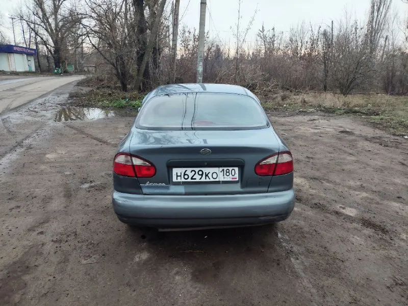 Продам заз ланос 2009 года выпуска, на ходу, на газу, состояние кузова видно на фото, днище, лонжероны, и стаканы целые, двигатель и коробка работают хорошо, по электрике все работает, комплектация гидроусилитель руля, кондиционер и передние стеклоподъёмники (все работает), на машине установлен газ евро4, стоит музыка, зимняя резина, по документам постоянный местный учёт, я хозяин, цена 153.000руб, машина находится в донецке в кировском районе, остальные вопросы по телефону +79494327242 📲 tg: @snikita16 📞 звоните: +7(949)4327242 - фотография - 6