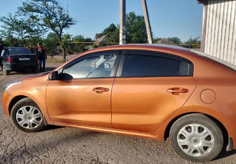 Авто kia рио 2017г. Механика 6 ступка,4 электро стеклоподъёмника, эл. Регулировка зеркал, эл. Усилитель руля, мульти руль, кондёр, подогрев передних сидений и руля, подогрев лобового стекла, и многое другое, салон не затерт, ходовая в порядке 950.000руб торг. +79495324527
📞 Звоните: +7(949)5324527 - фотография - 8
